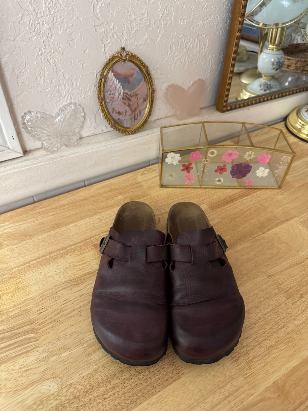 Whimsical Reclaimed Vintage EU 39 Burgundy Leather Buckle Slip On Clogs Mules